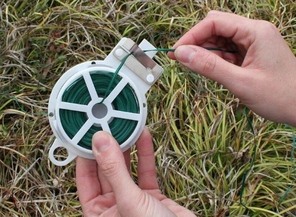 Twist Tie with Built-In Cutter, 100 ft, Secures Trees & Plants Gardening Wire, by Dalen Products